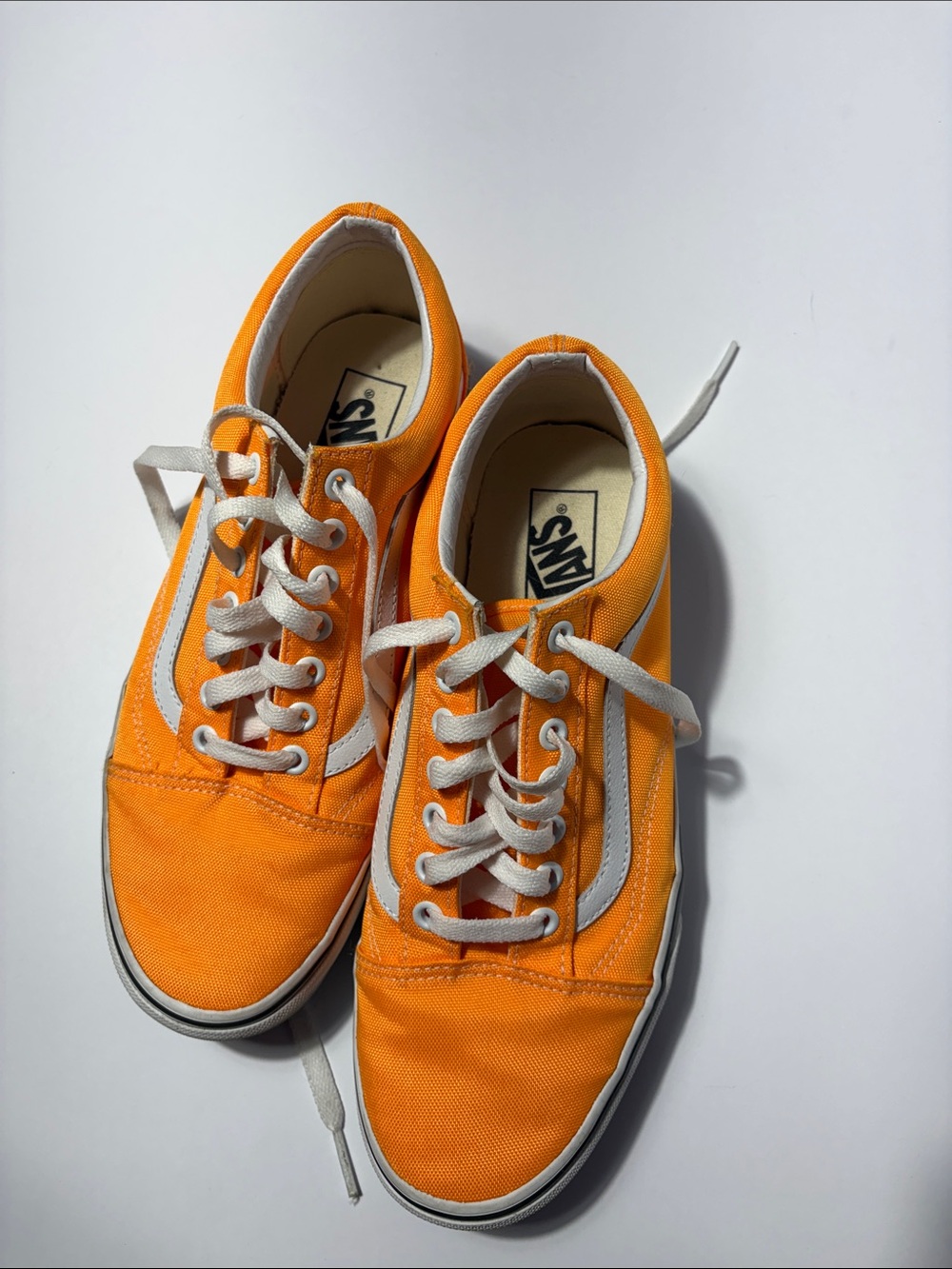 Vans Old Skool Low-Top Sneakers in Neon Orange and White - Picture 3 of 5
